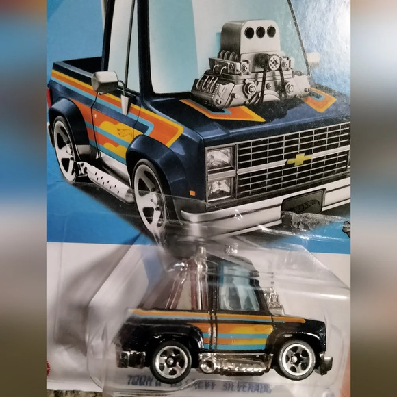 Tooned 83 Chevy Silverado - Picture 2 of 5